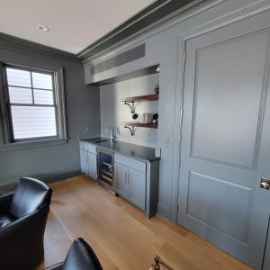 Family Room Wet-bar